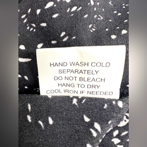 Women’s V-Neck Polyester Dress - Black & White - 1X - Picture 12 of 12